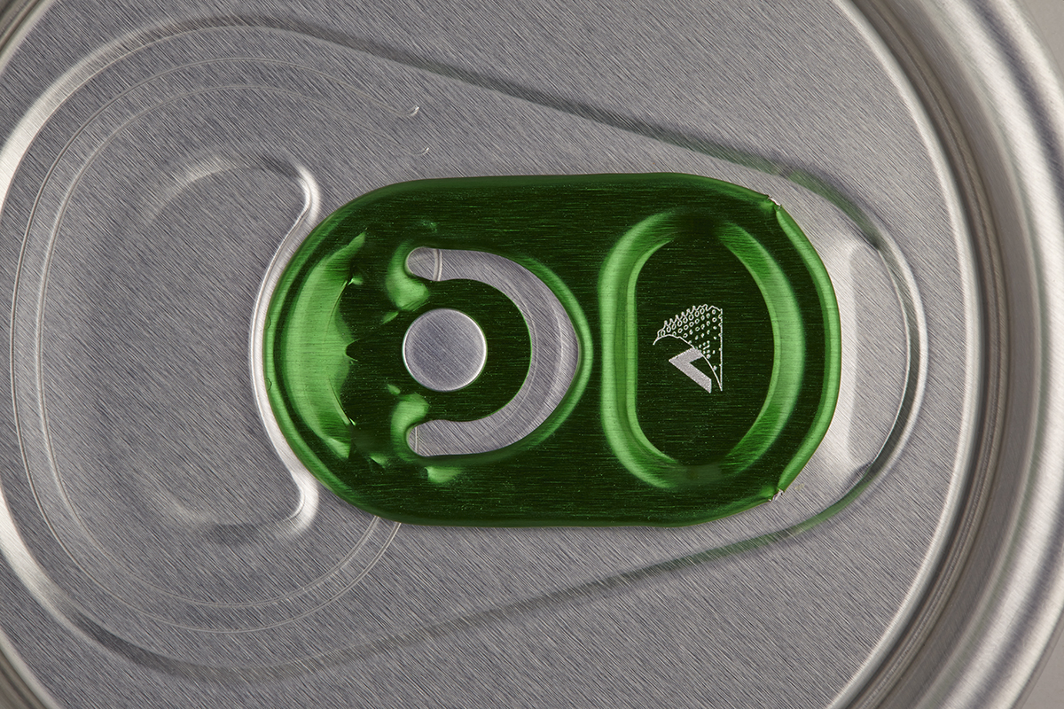 Videojet laser-engraved code on colored aluminum can pull tab – durable and high-contrast mark.